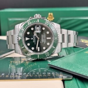 Rolex Submariner 40mm "Hulk" 2017