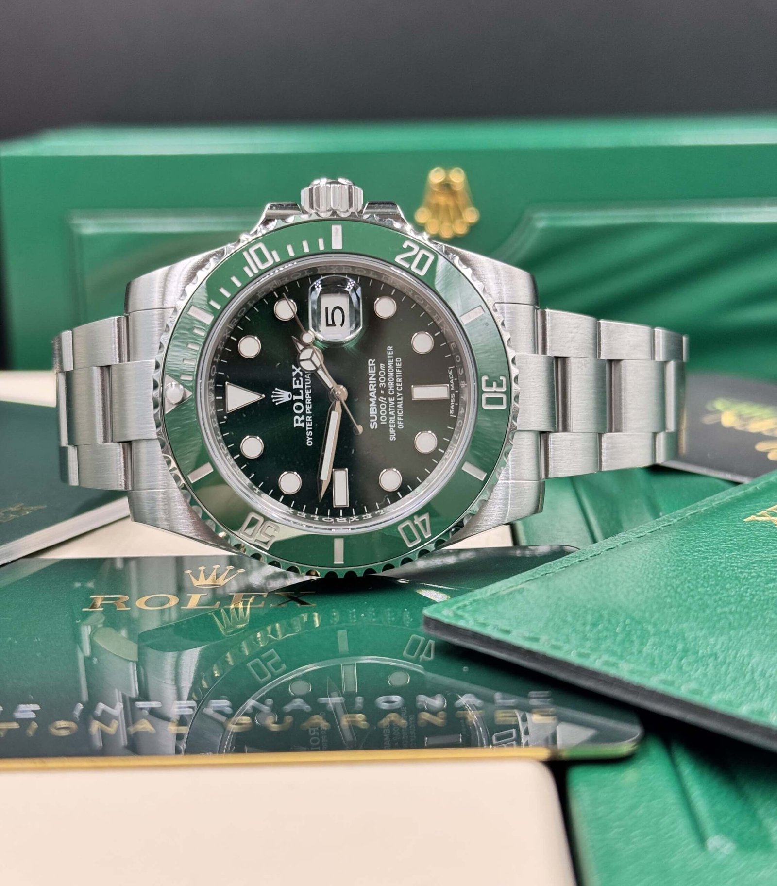 rolex-submariner-40mm-hulk-2017