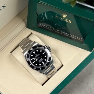 Rolex Submariner No Date 124060 2026